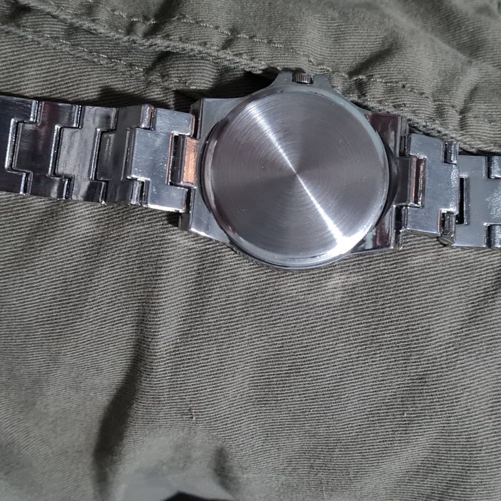 Watch - Picture 2 of 2